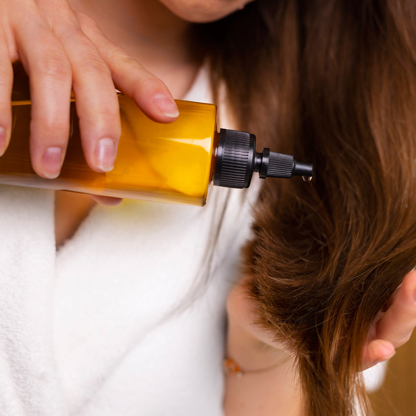 Best Hair Oils For Regrowing Back Thinning Hair